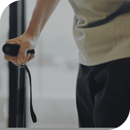 親族が高齢や女性で
男手が少ない